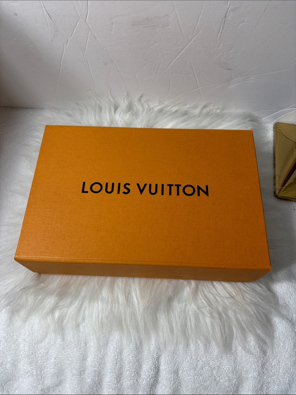 - Louis Vuitton Box
